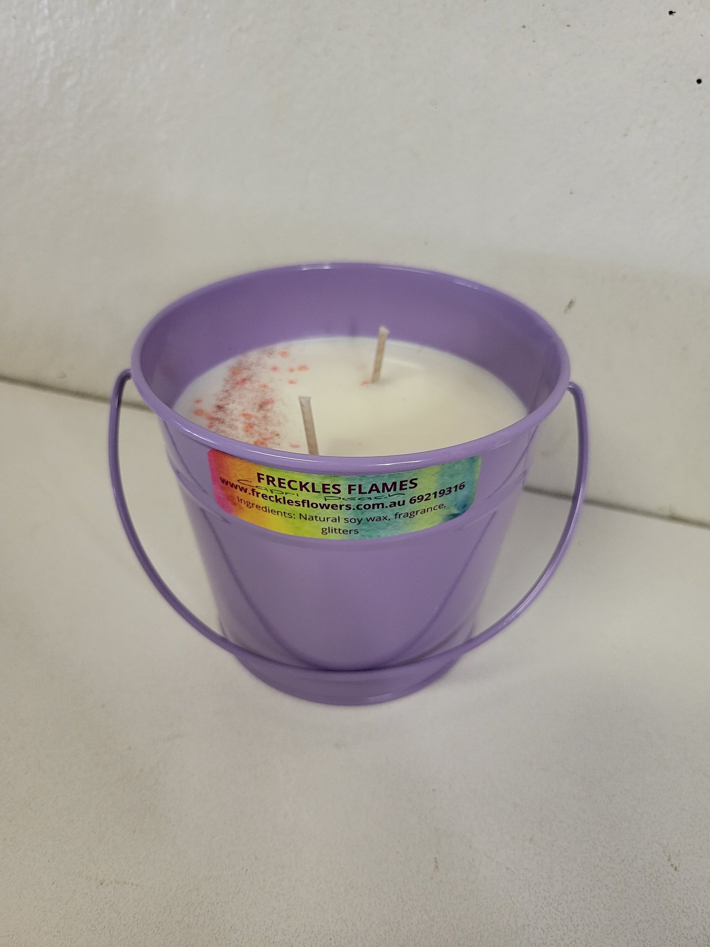 Multicolour pail candles