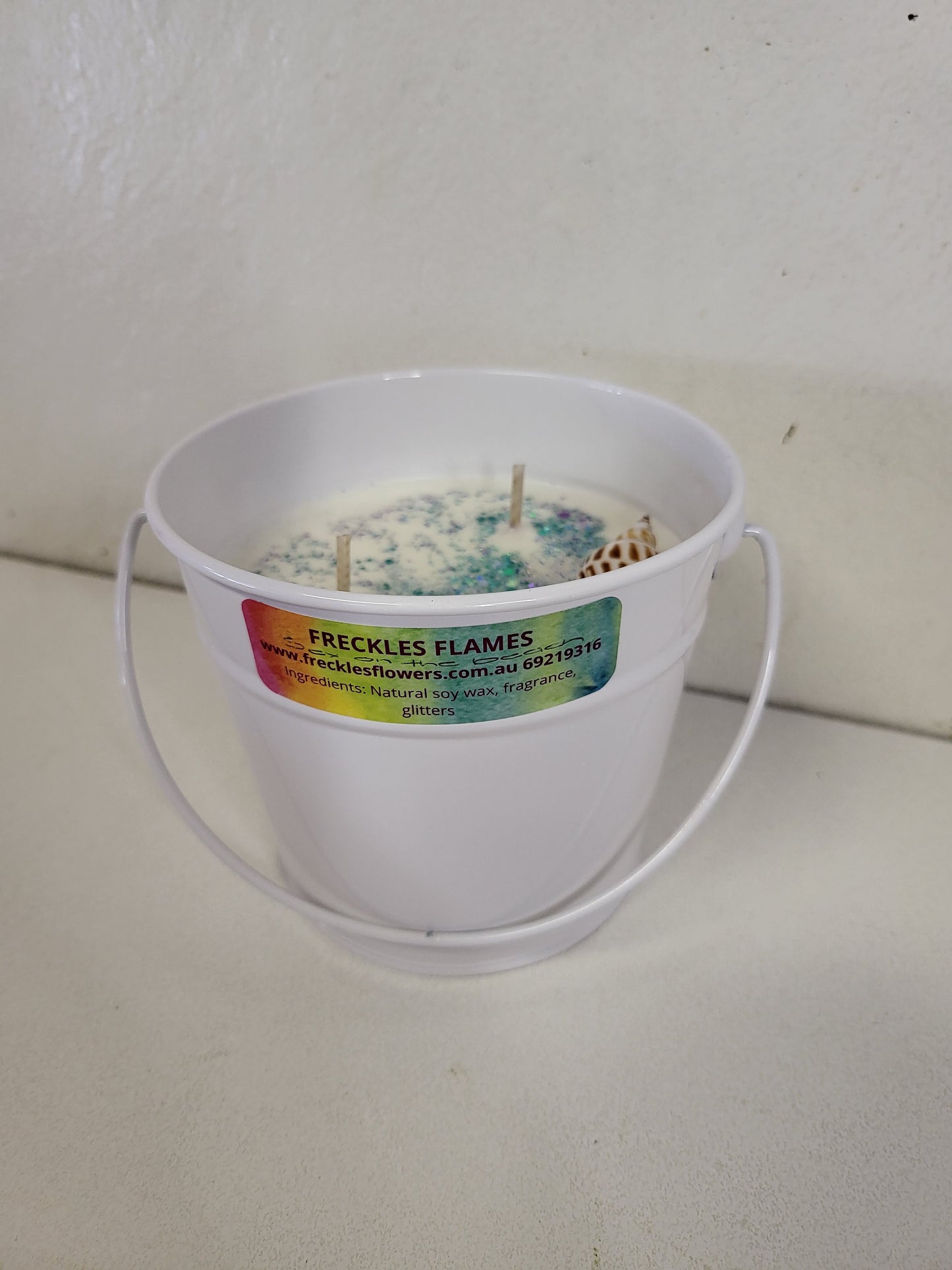 Multicolour pail candles