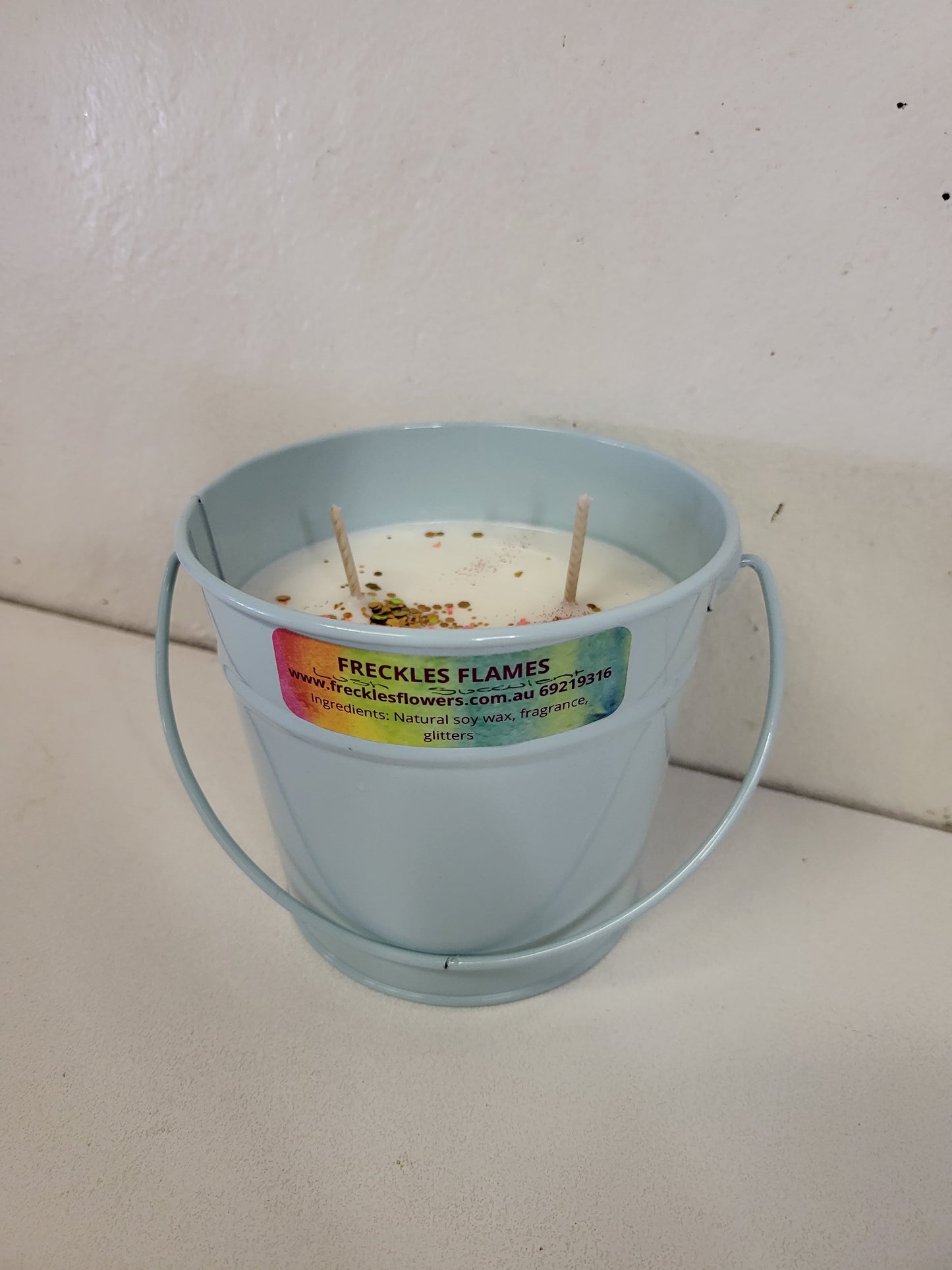 Multicolour pail candles