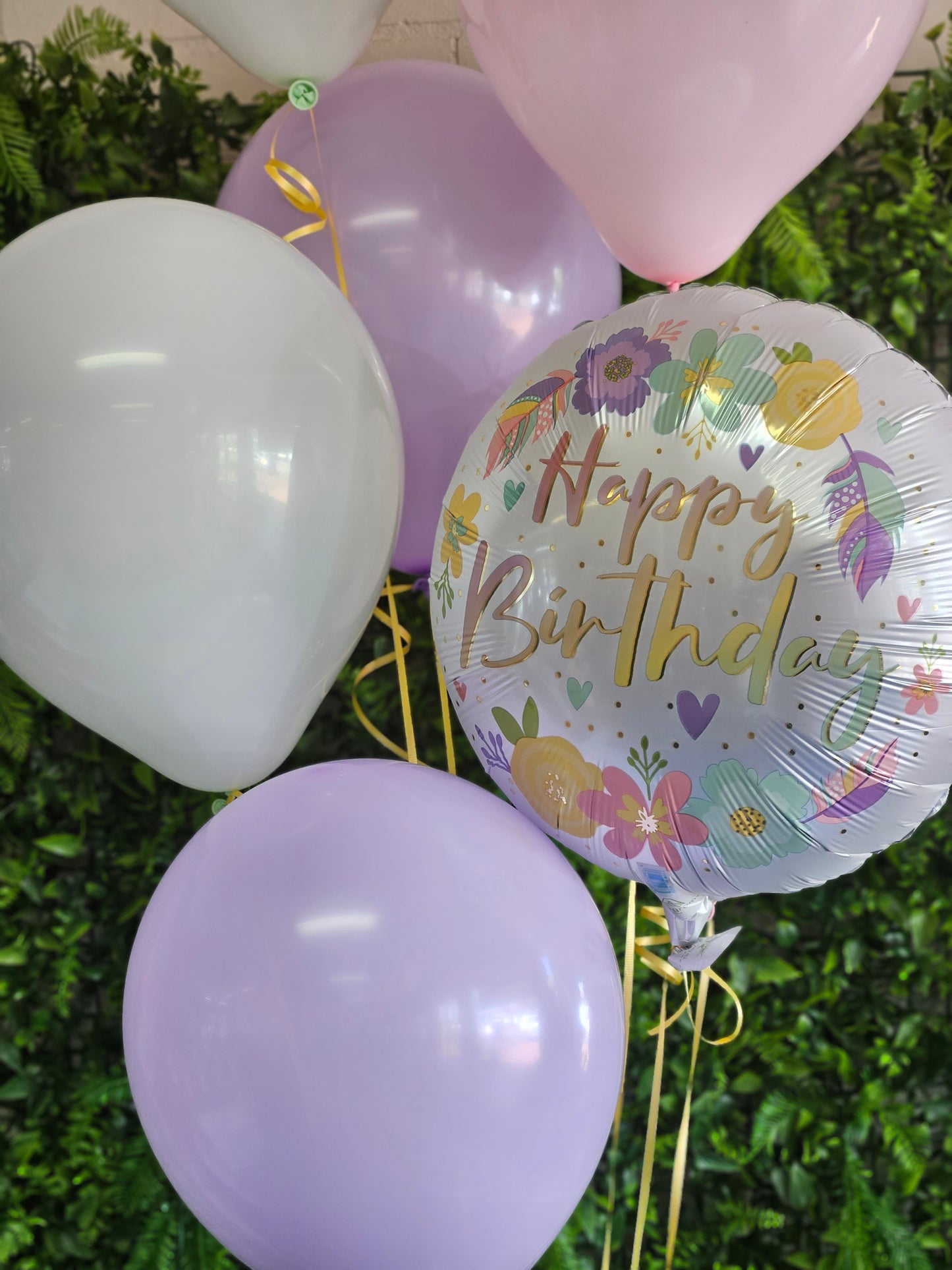 Balloon bouquet with weight