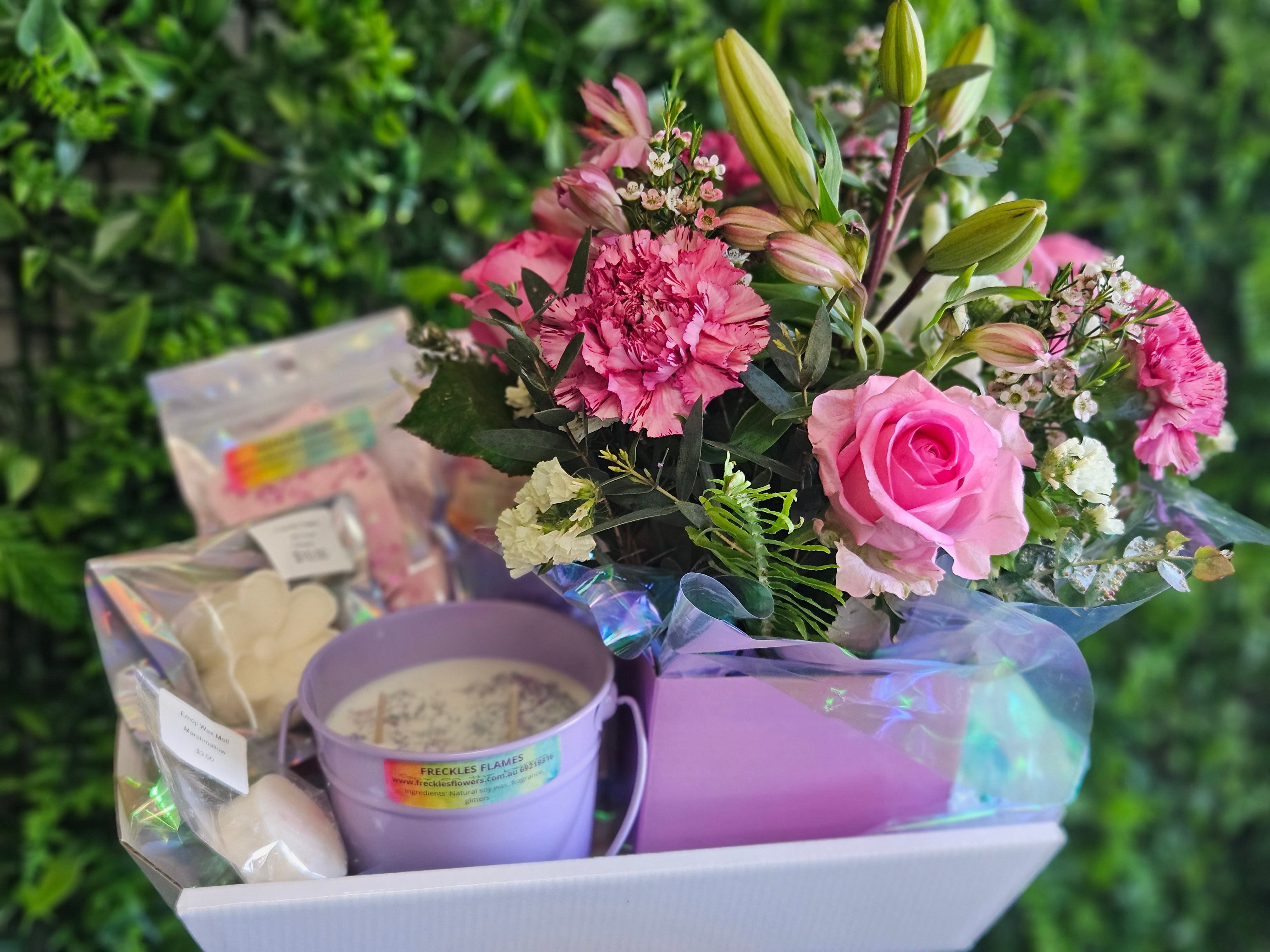 Gift Hamper Freckles Flowers